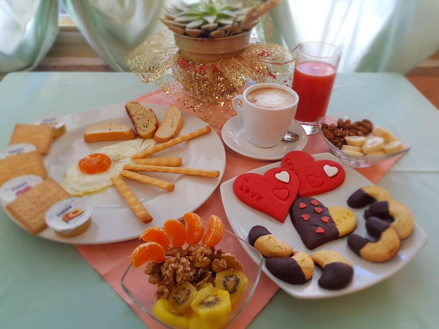 Hotel Romantica Римини Екстериор снимка
